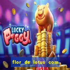 flor de lotus com lua tatuagem