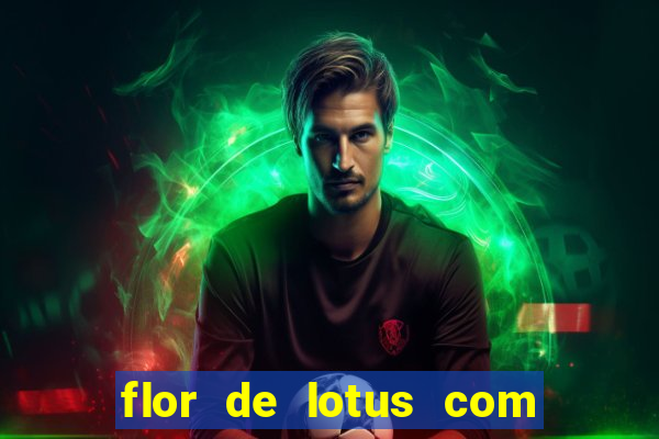 flor de lotus com lua tatuagem